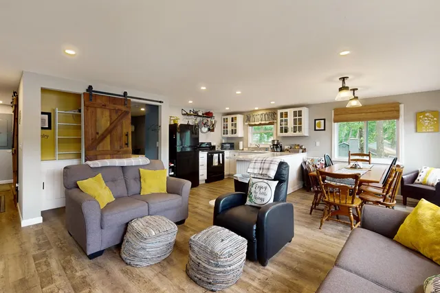 $829,900 | 95 Rockview Road, Castleton, VT 05735