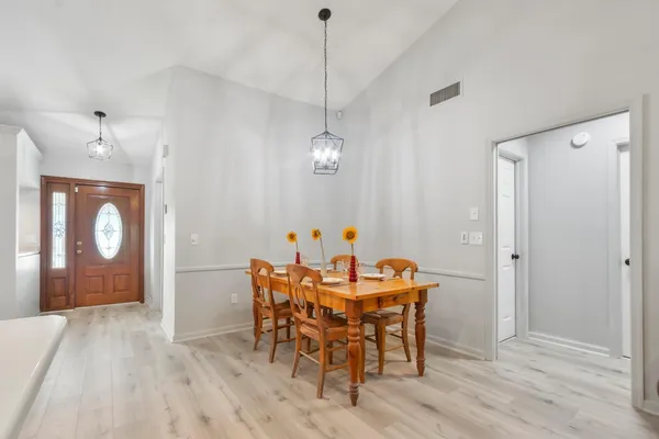 $4,000 | 691 Foresteria Avenue, Wellington, FL 33414