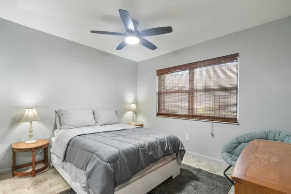 $4,000 | 691 Foresteria Avenue, Wellington, FL 33414