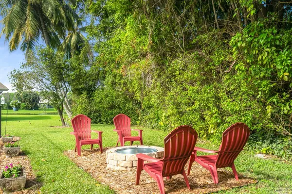 $4,000 | 691 Foresteria Avenue, Wellington, FL 33414