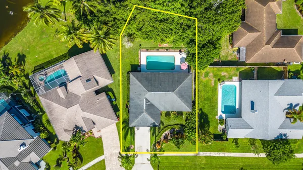 $4,000 | 691 Foresteria Avenue, Wellington, FL 33414