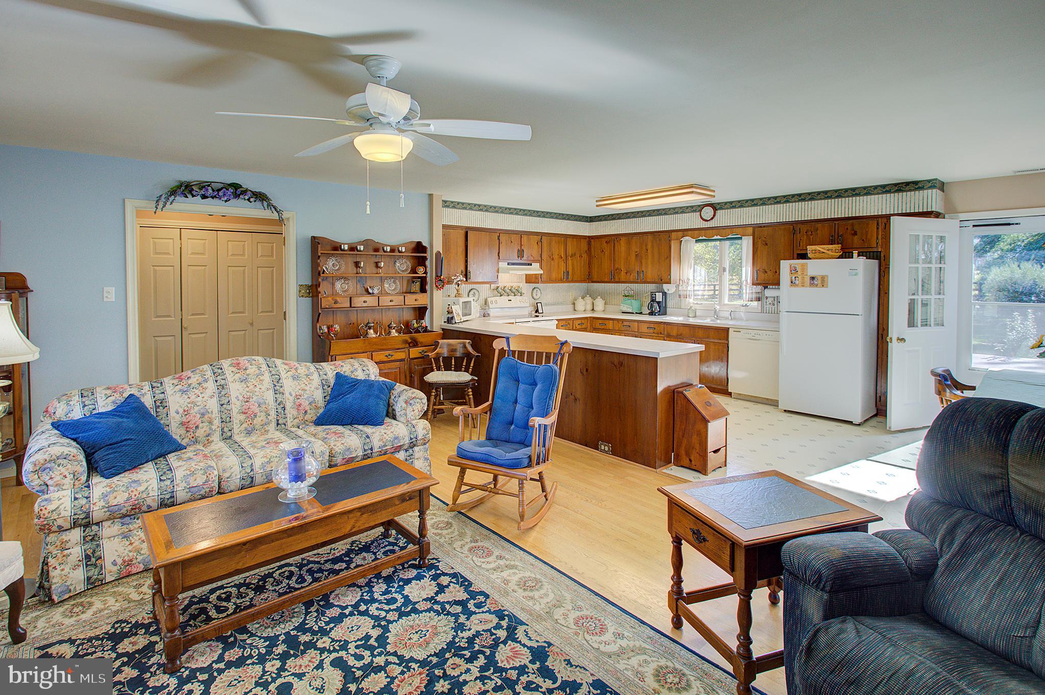 16962 Hamilton Station Road Paeonian Springs, VA 20129 - Photo 12 of 50 Family room to kitchen view