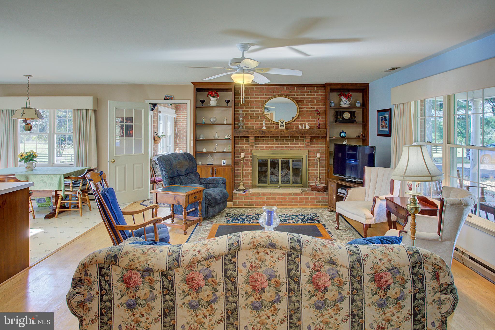 16962 Hamilton Station Road Paeonian Springs, VA 20129 - Photo 13 of 50 Family Room with Brick fireplace with gas logs