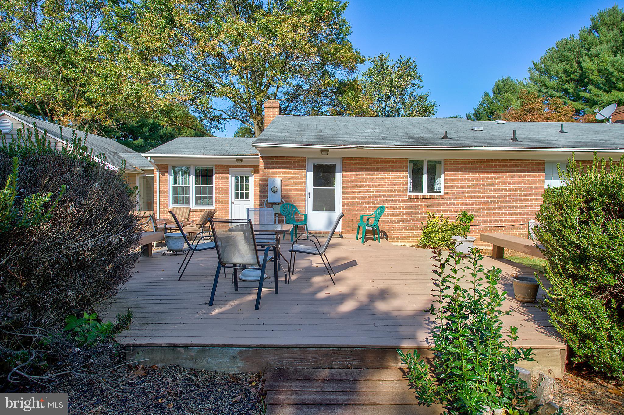 16962 Hamilton Station Road Paeonian Springs, VA 20129 - Photo 29 of 50 Rear trex deck