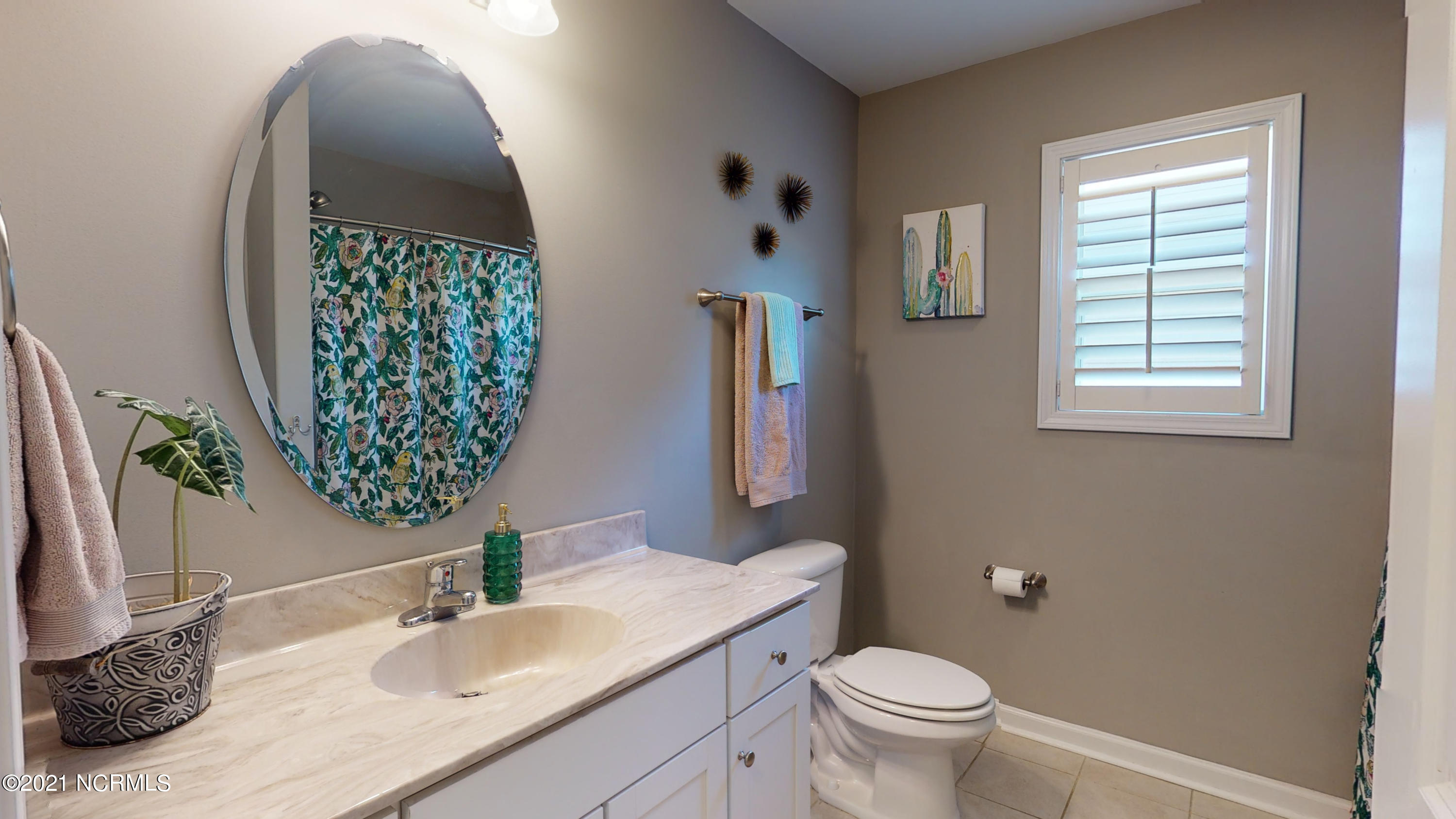 325 Station House Road New Bern, NC 28562 - Photo 15 of 19 Bathroom 2