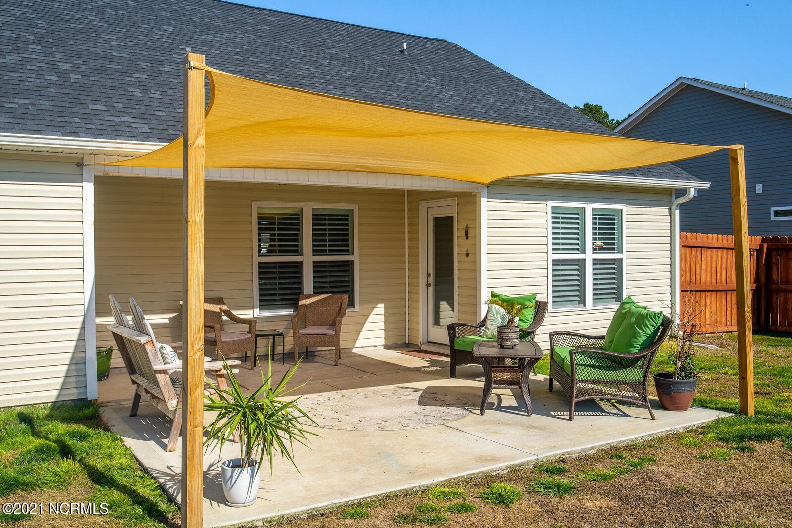 325 Station House Road New Bern, NC 28562 - Photo 16 of 19 Exterior Patio