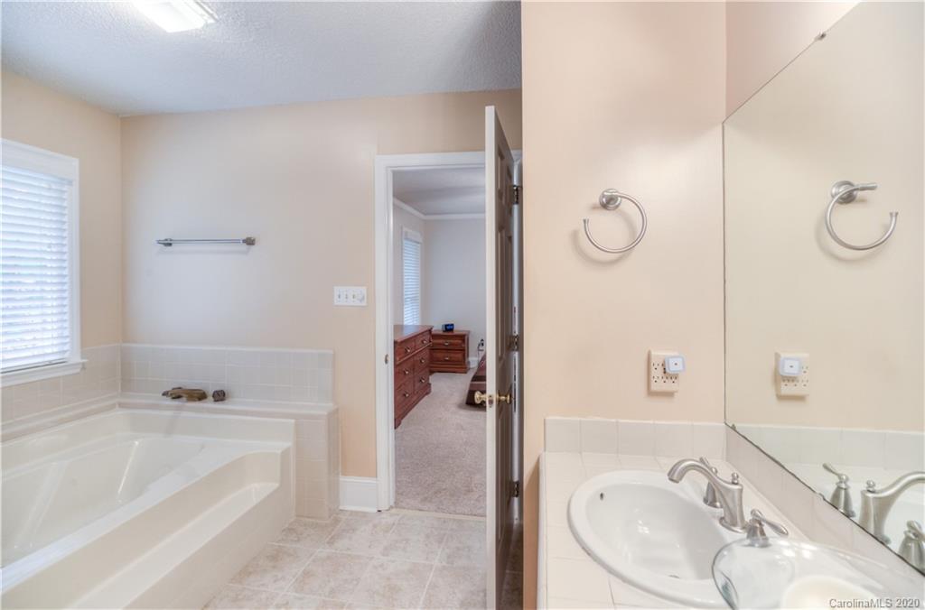 2125 Marquesas Avenue Tega Cay, SC 29708 - Photo 24 of 34