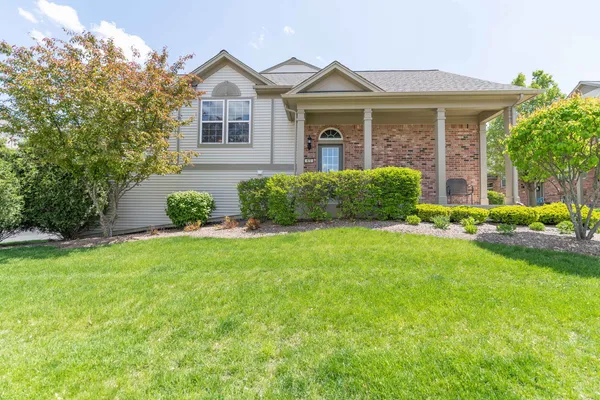 $2,500 | 472 Valentine Way, Unit 472, Oswego, IL 60543