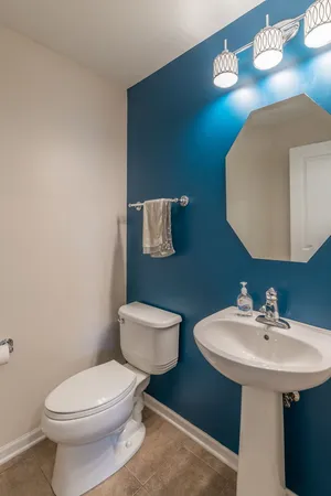 $2,500 | 472 Valentine Way, Unit 472, Oswego, IL 60543