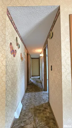 $134,900 | 806 West Broadway Boulevard, Johnston City, IL 62951