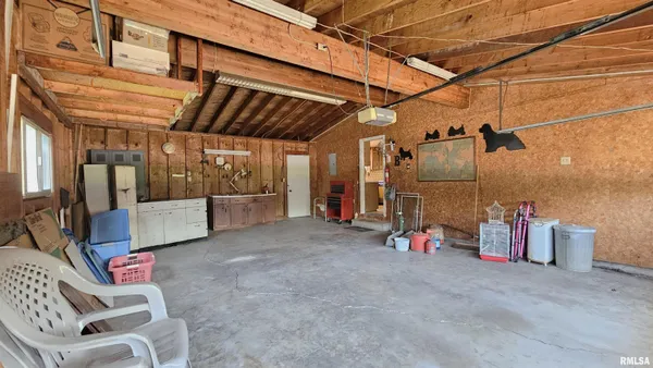 $134,900 | 806 West Broadway Boulevard, Johnston City, IL 62951