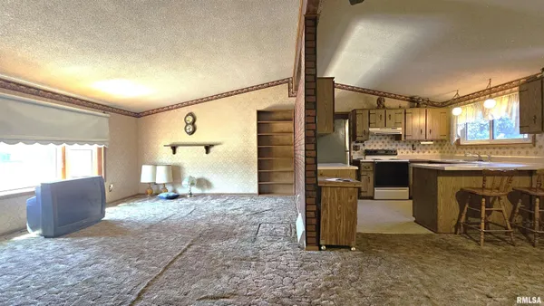 $134,900 | 806 West Broadway Boulevard, Johnston City, IL 62951