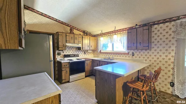 $134,900 | 806 West Broadway Boulevard, Johnston City, IL 62951