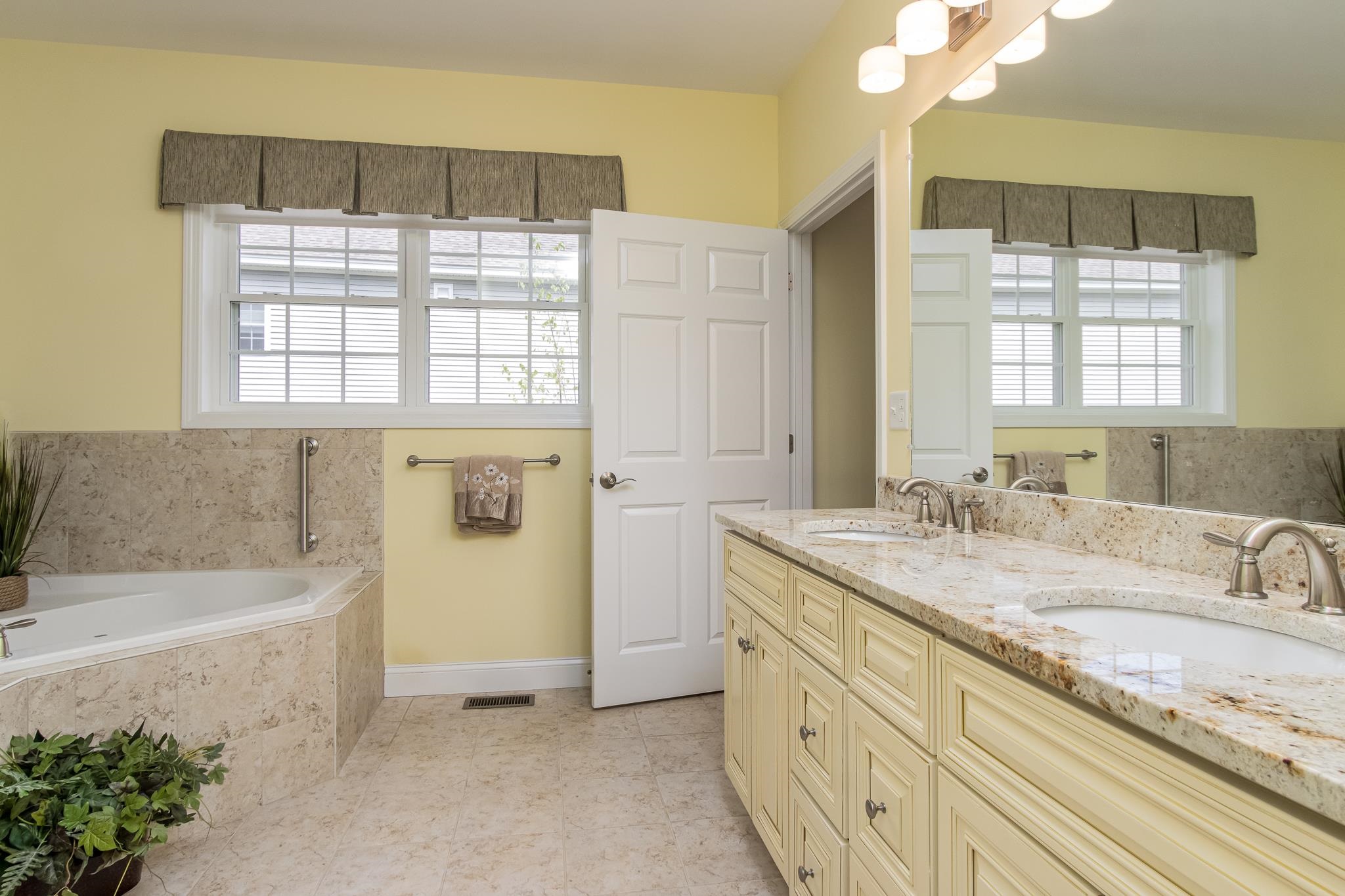 29 Quarry Road, Unit 81 Londonderry, NH 03053 - Photo 25 of 35