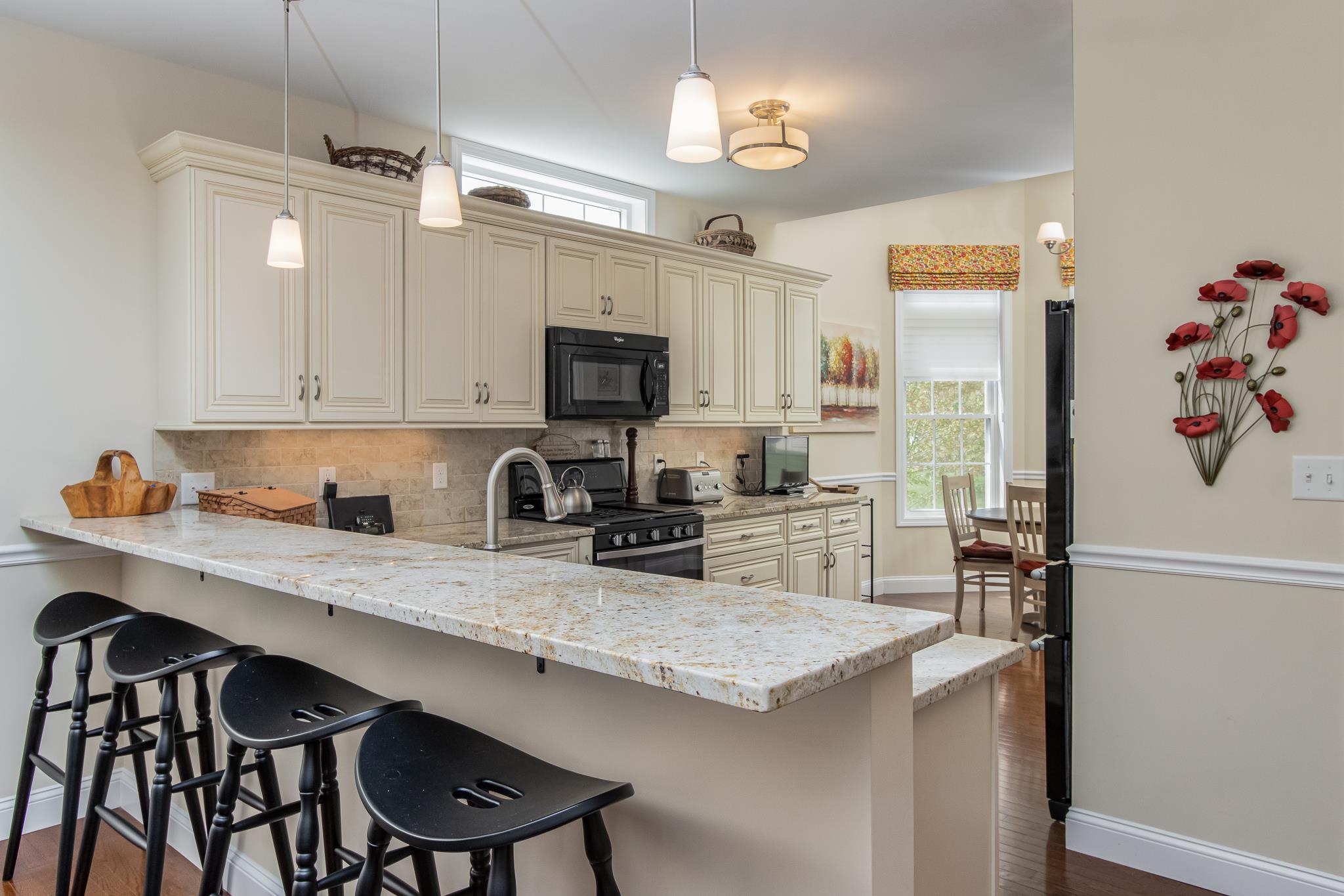 29 Quarry Road, Unit 81 Londonderry, NH 03053 - Photo 7 of 35