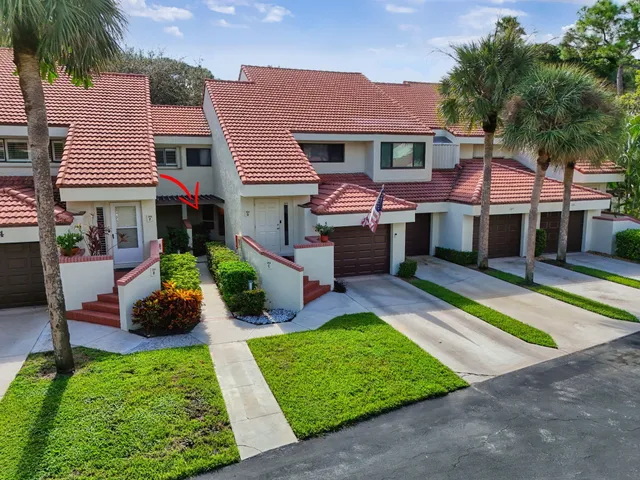 $435,000 | 204 Sea Oats Drive, Unit C, Juno Beach, FL 33408