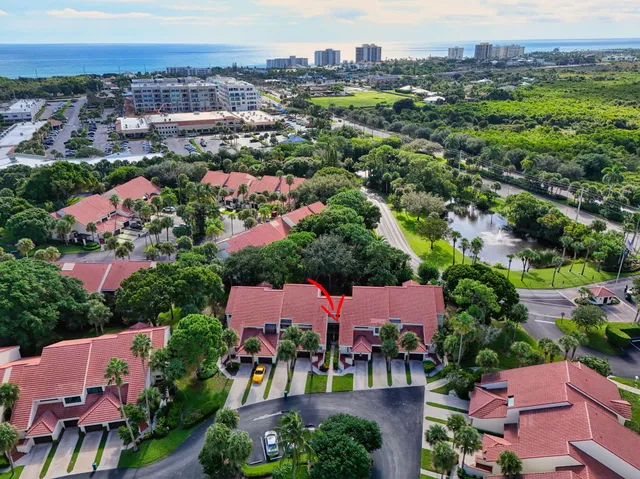 $435,000 | 204 Sea Oats Drive, Unit C, Juno Beach, FL 33408
