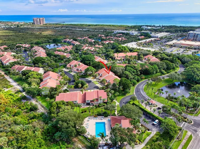 $435,000 | 204 Sea Oats Drive, Unit C, Juno Beach, FL 33408