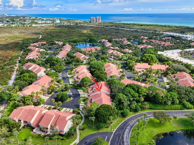 $435,000 | 204 Sea Oats Drive, Unit C, Juno Beach, FL 33408