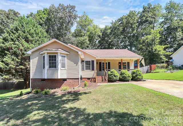 $2,100 | 105 Antelope Drive, Mount Holly, NC 28120