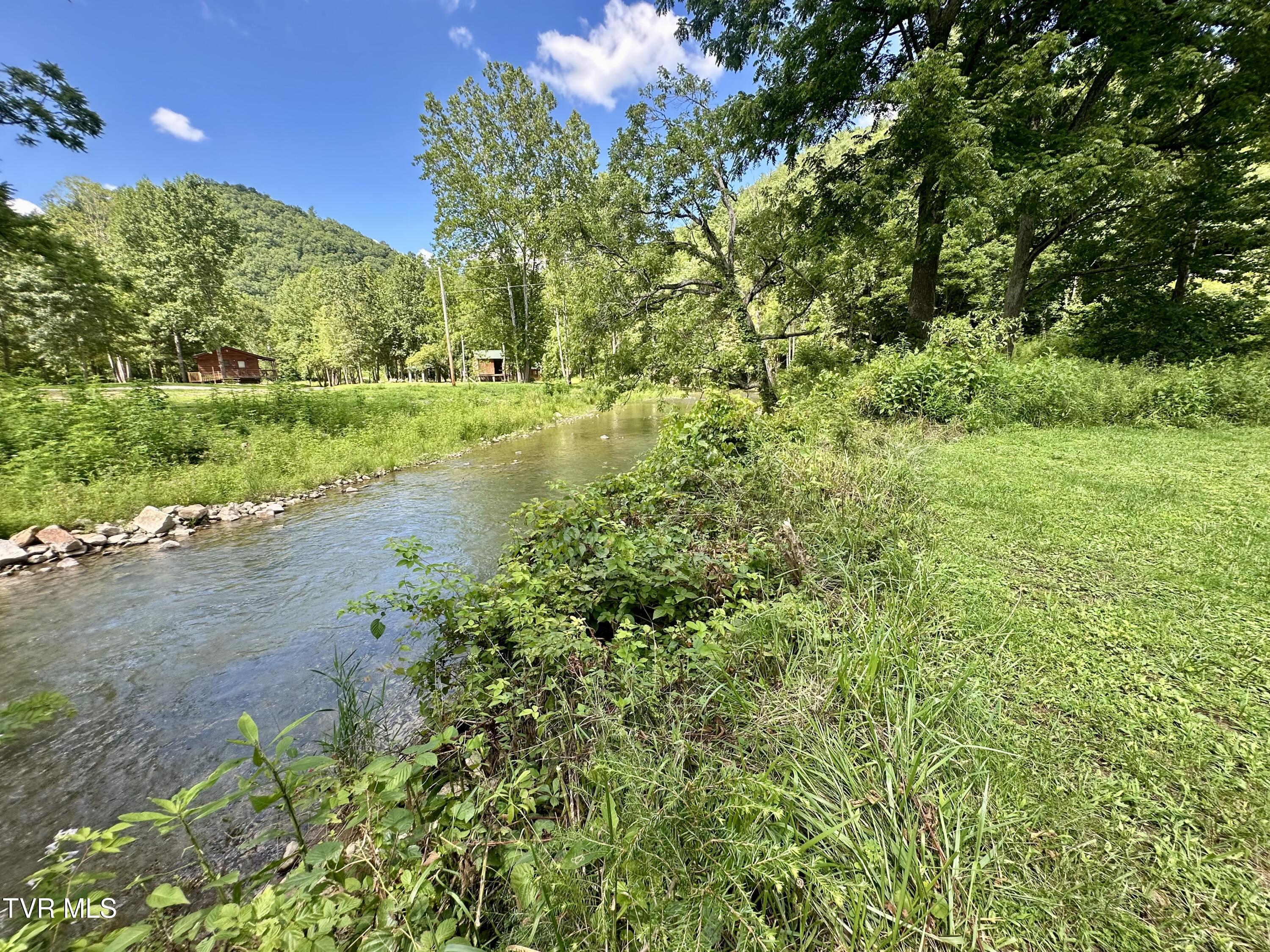 8777 Roan Creek Road Butler, TN 37640 - Photo 32 of 50 IMG_4634