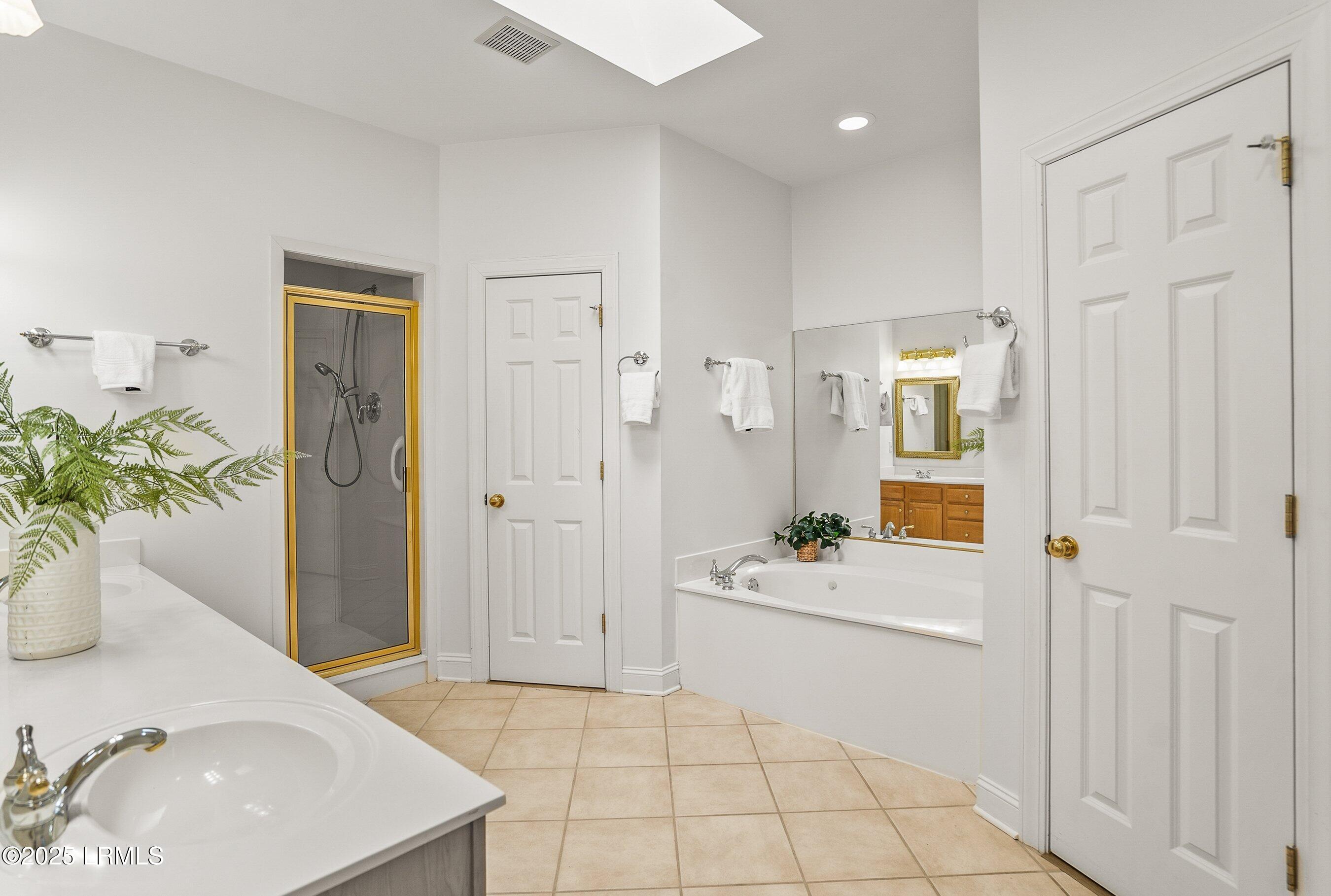 1046 Otter Circle Beaufort, SC 29902 - Photo 22 of 51 DSC06238-140.jpg-SMALL