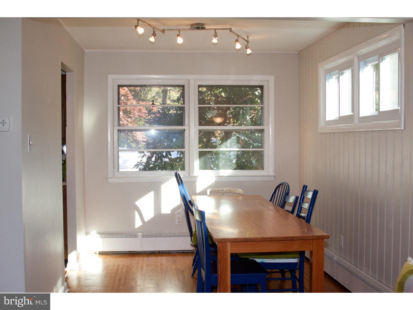 2 Kingsbridge Road Gibbsboro, NJ 08026 - Photo 5 of 25 Dining Room