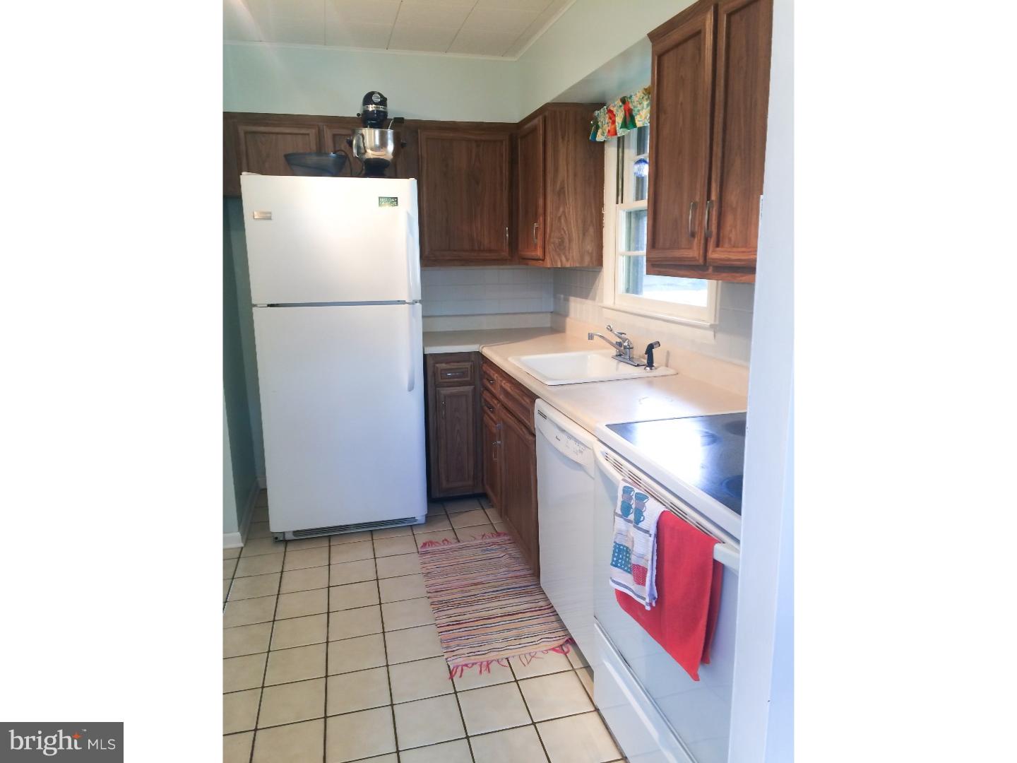 2 Kingsbridge Road Gibbsboro, NJ 08026 - Photo 6 of 25 Kitchen