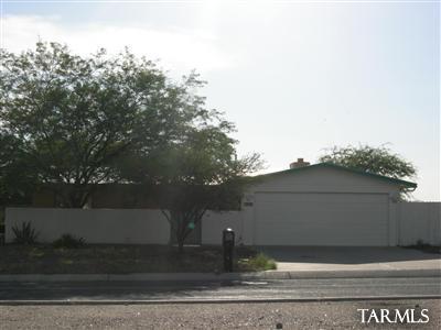 7533 North Oldfather Road Tucson, AZ 85741 - Photo 1 of 9
