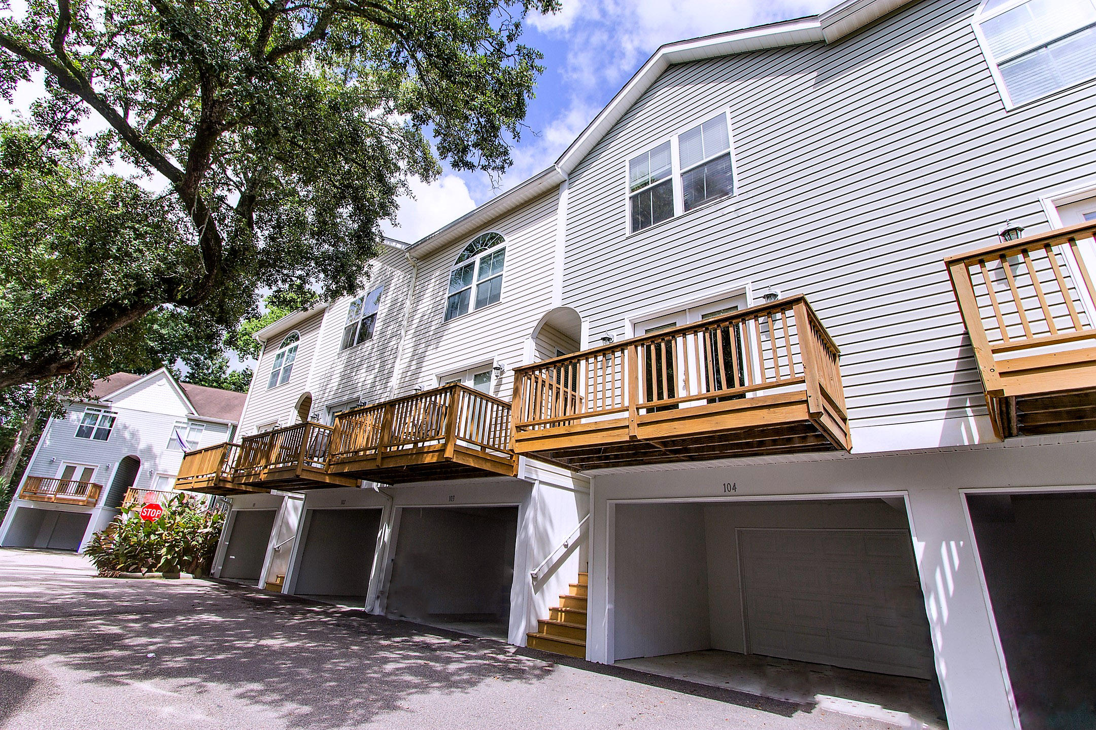 1829 Dogwood Road, Unit 104 Charleston, SC 29414 - Photo 1 of 12 1829 Dogwood #104