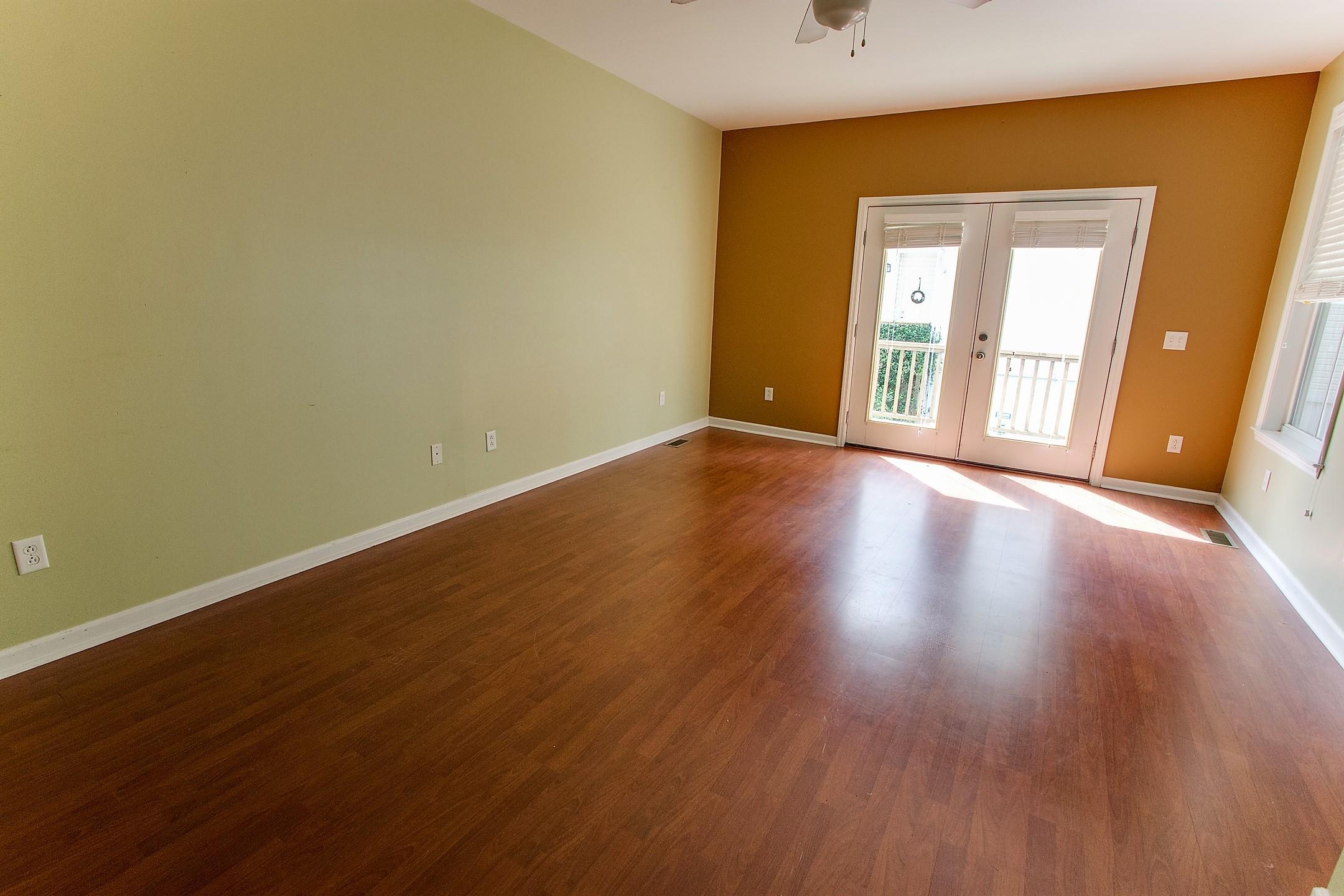 1829 Dogwood Road, Unit 104 Charleston, SC 29414 - Photo 2 of 12 Family room with deck!