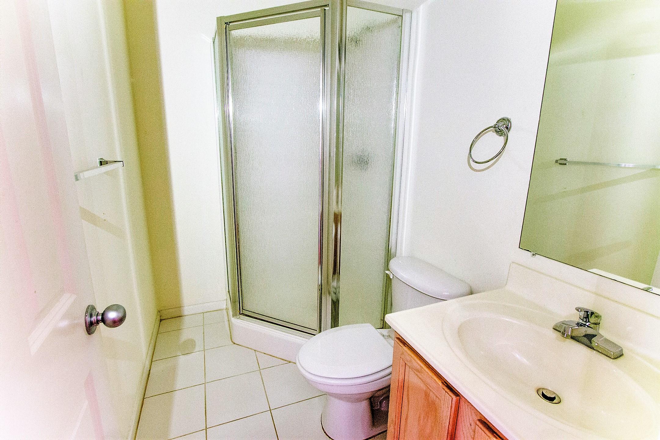 1829 Dogwood Road, Unit 104 Charleston, SC 29414 - Photo 7 of 12 Bathroom #1
