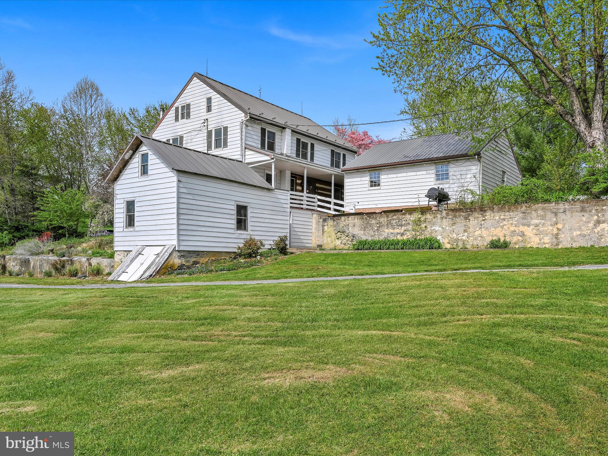 171 Bender Mill Road Lancaster, PA 17603 - Photo 8 of 73 Front 2