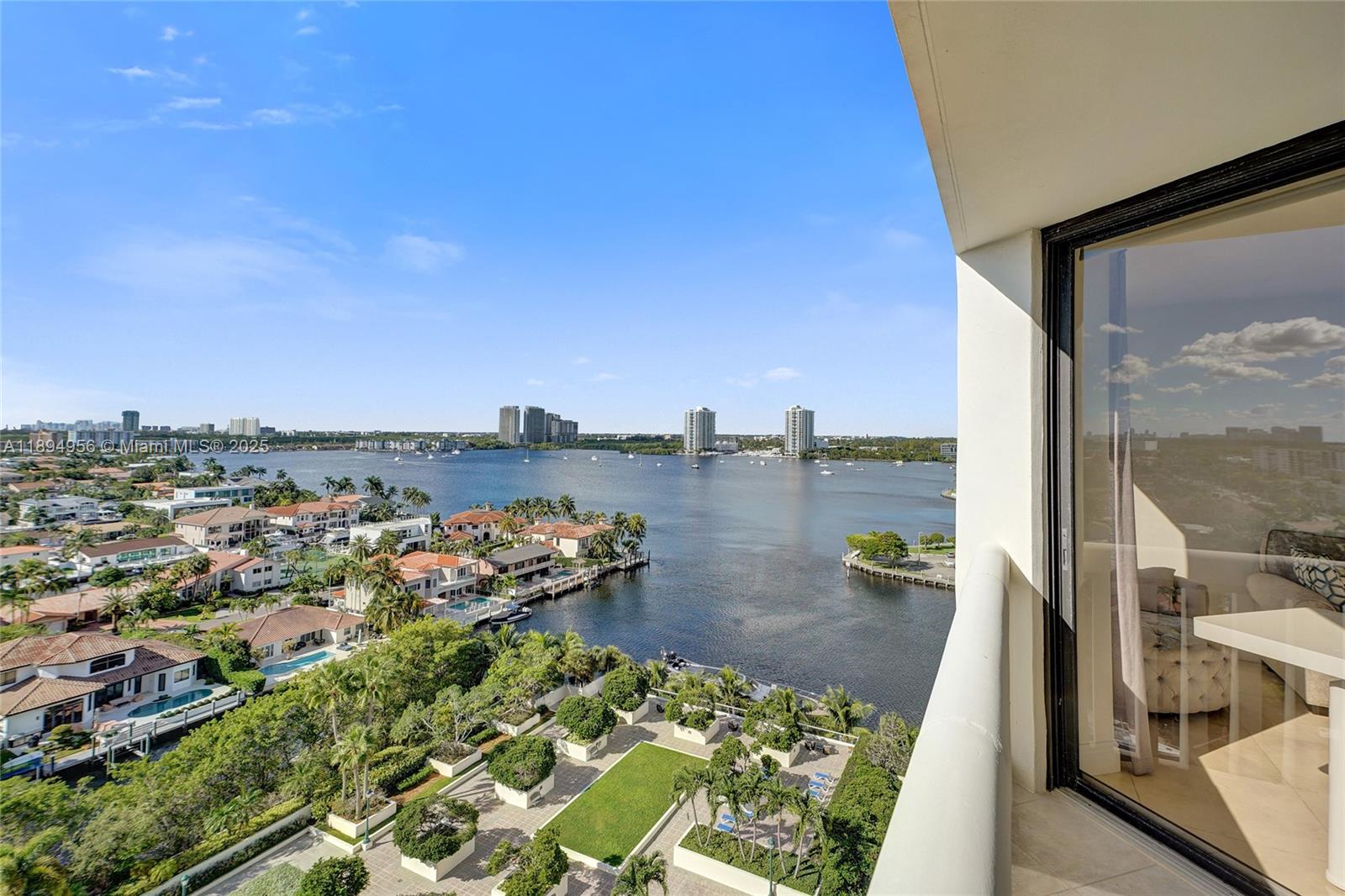 1000 East Island Boulevard, Unit 1403 Aventura, FL 33160 - Photo 16 of 99 Living Room Balcony