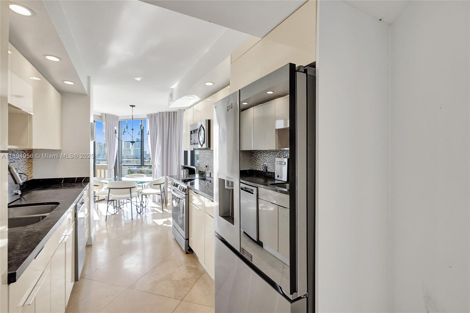 1000 East Island Boulevard, Unit 1403 Aventura, FL 33160 - Photo 25 of 99