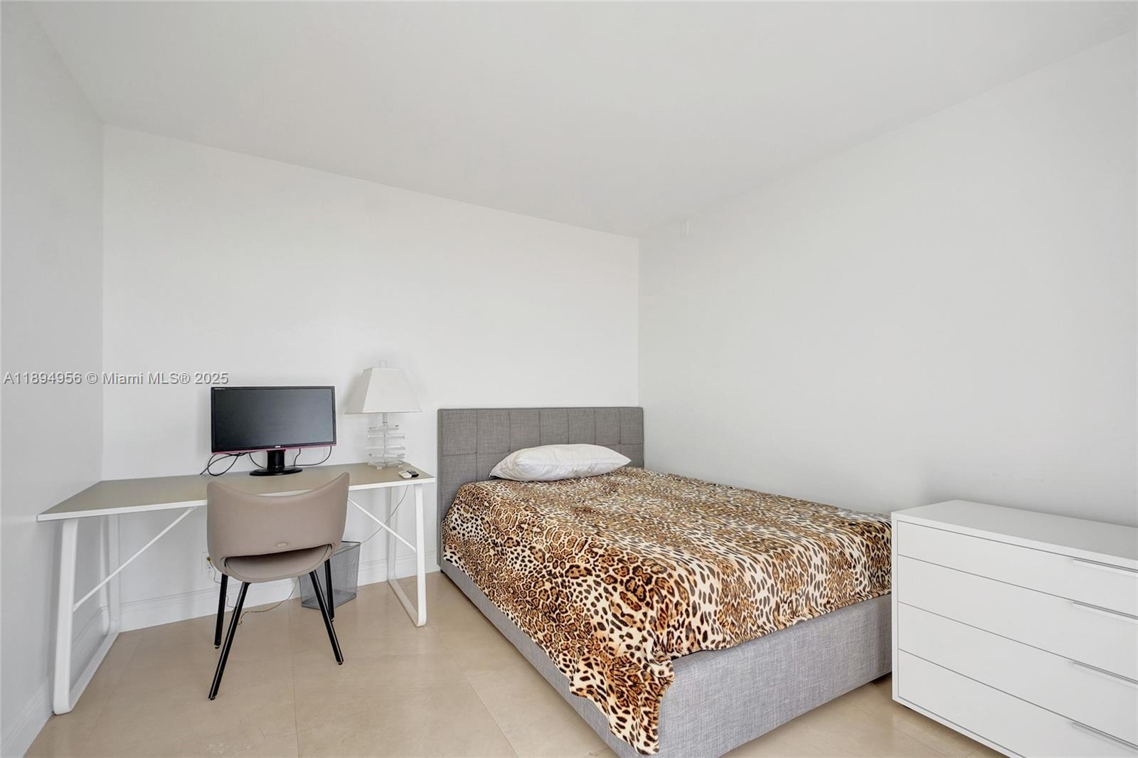 1000 East Island Boulevard, Unit 1403 Aventura, FL 33160 - Photo 28 of 99