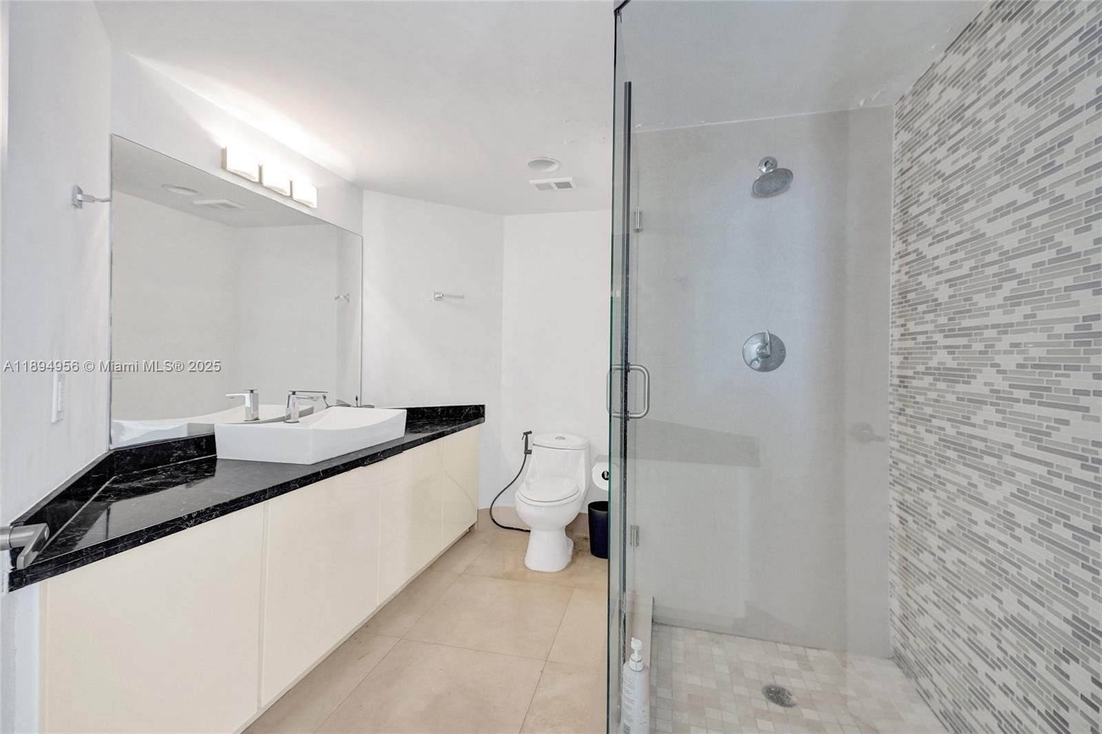 1000 East Island Boulevard, Unit 1403 Aventura, FL 33160 - Photo 31 of 99