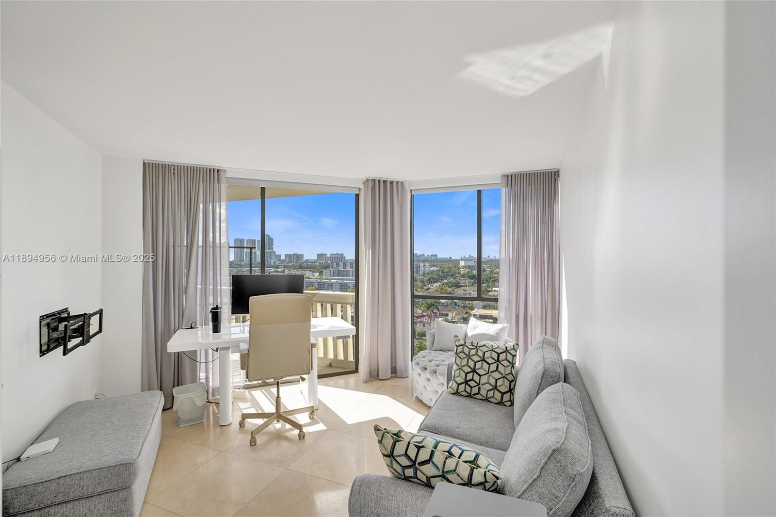 1000 East Island Boulevard, Unit 1403 Aventura, FL 33160 - Photo 35 of 99