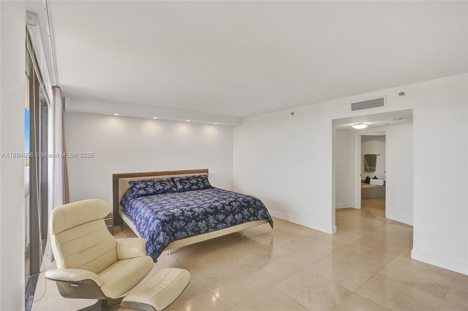 1000 East Island Boulevard, Unit 1403 Aventura, FL 33160 - Photo 40 of 99