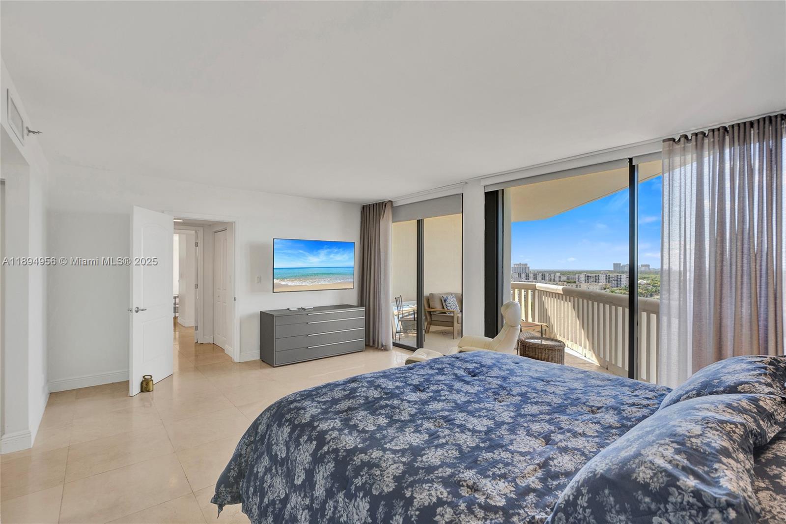 1000 East Island Boulevard, Unit 1403 Aventura, FL 33160 - Photo 43 of 99