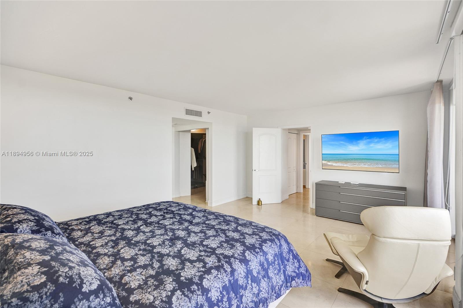 1000 East Island Boulevard, Unit 1403 Aventura, FL 33160 - Photo 44 of 99