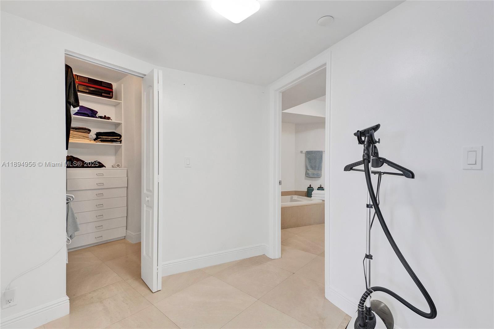 1000 East Island Boulevard, Unit 1403 Aventura, FL 33160 - Photo 45 of 99