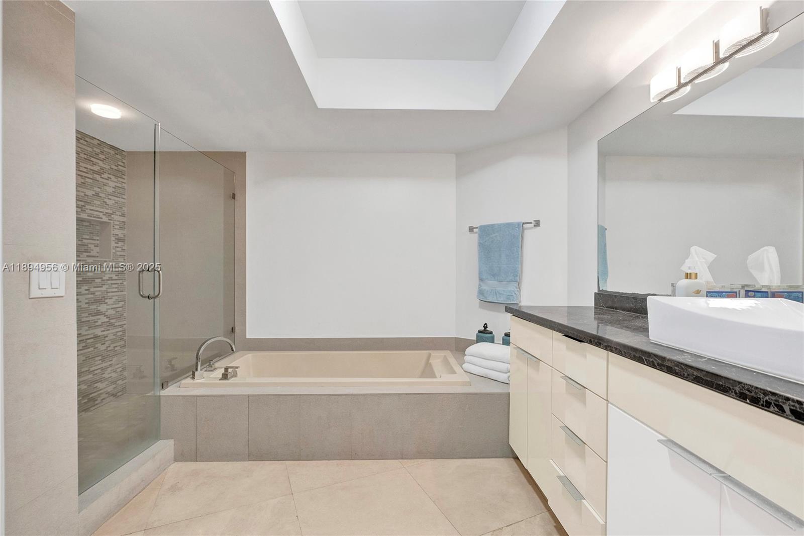 1000 East Island Boulevard, Unit 1403 Aventura, FL 33160 - Photo 49 of 99