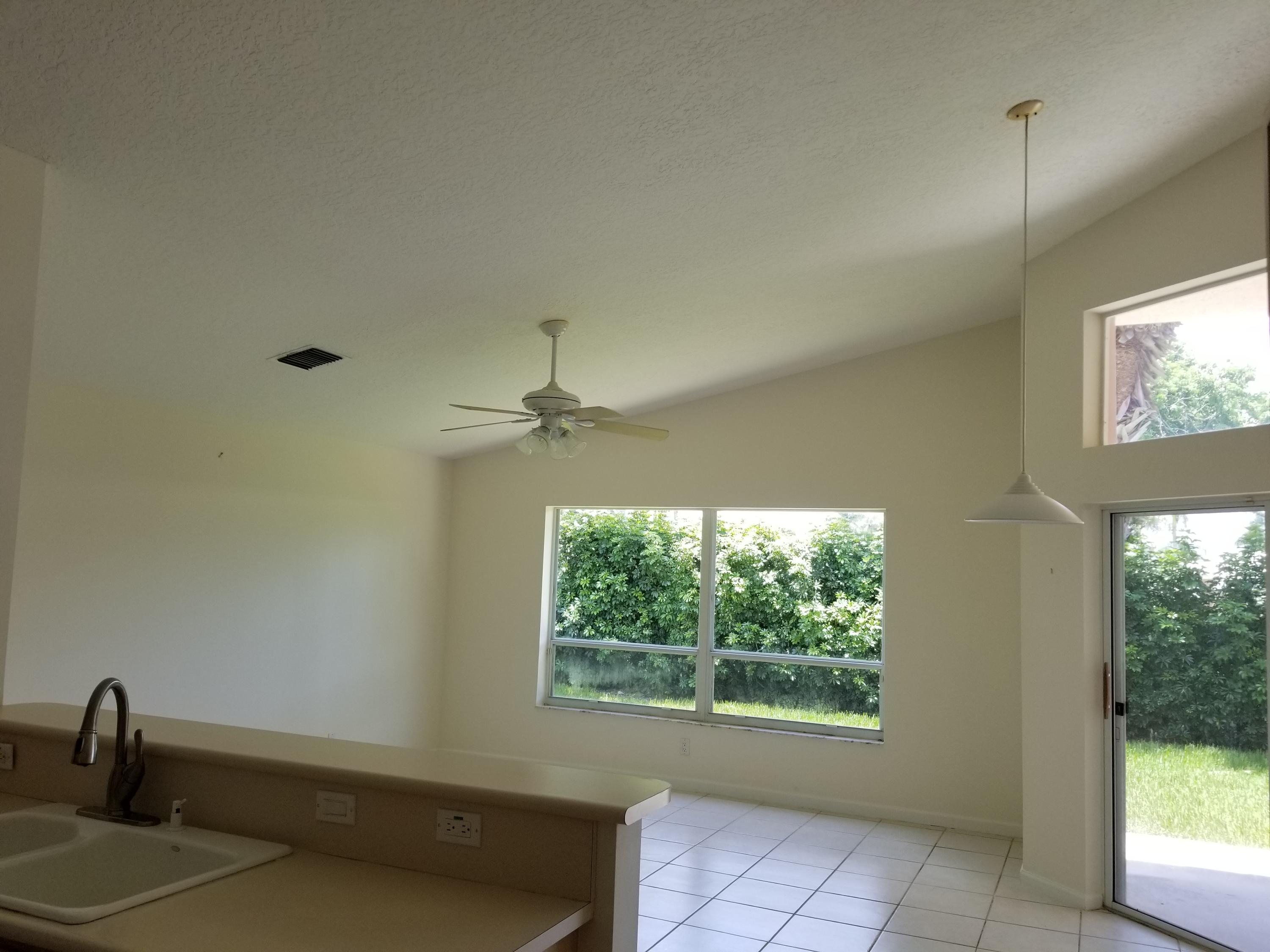 8748 Via Ancho Road Boca Raton, FL 33433 - Photo 14 of 41 Kitchen Dining Area