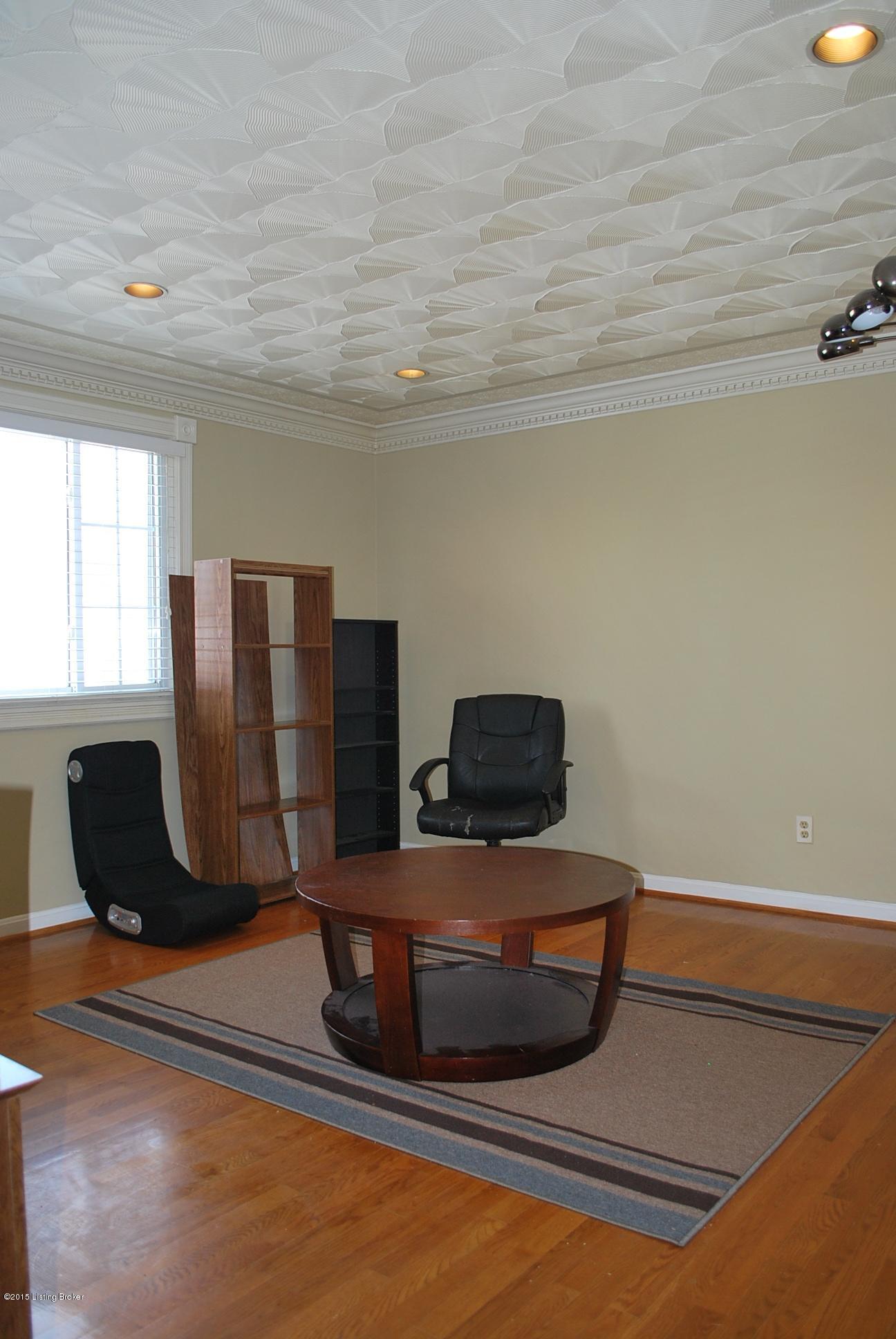 11403 Angelina Road Louisville, KY 40229 - Photo 2 of 16 Angelina living rm