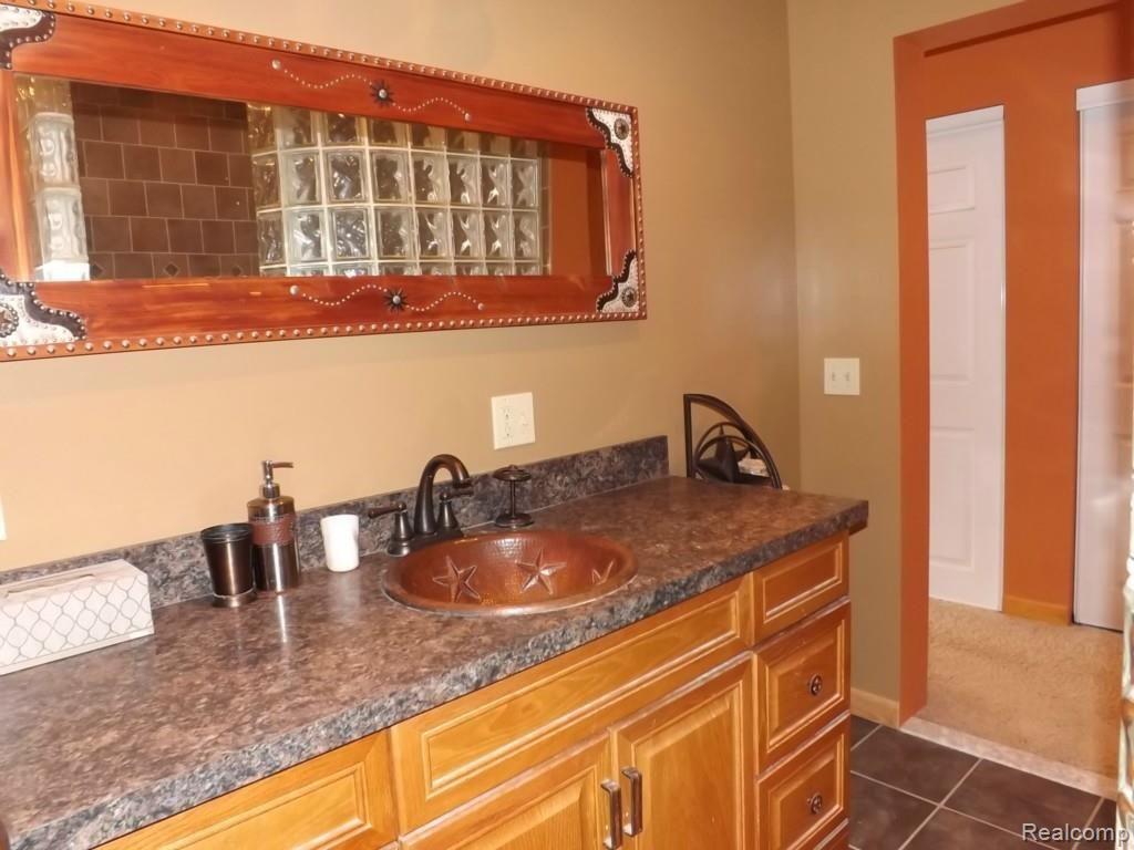 1244 Rowland Road Leonard, MI 48367 - Photo 26 of 44