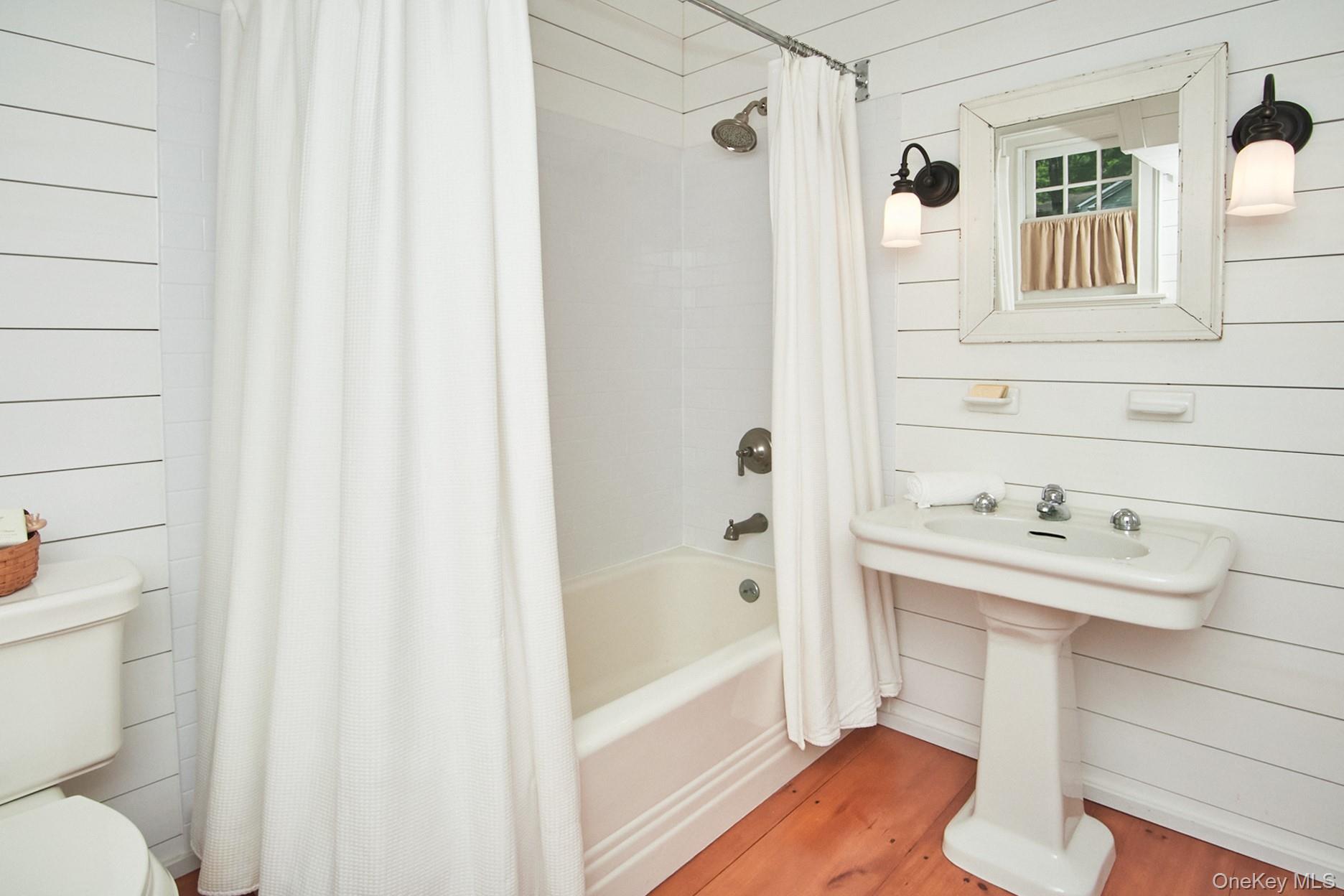 9 Iron Forge Road Warwick, NY 10990 - Photo 10 of 27 Gallery Image 10