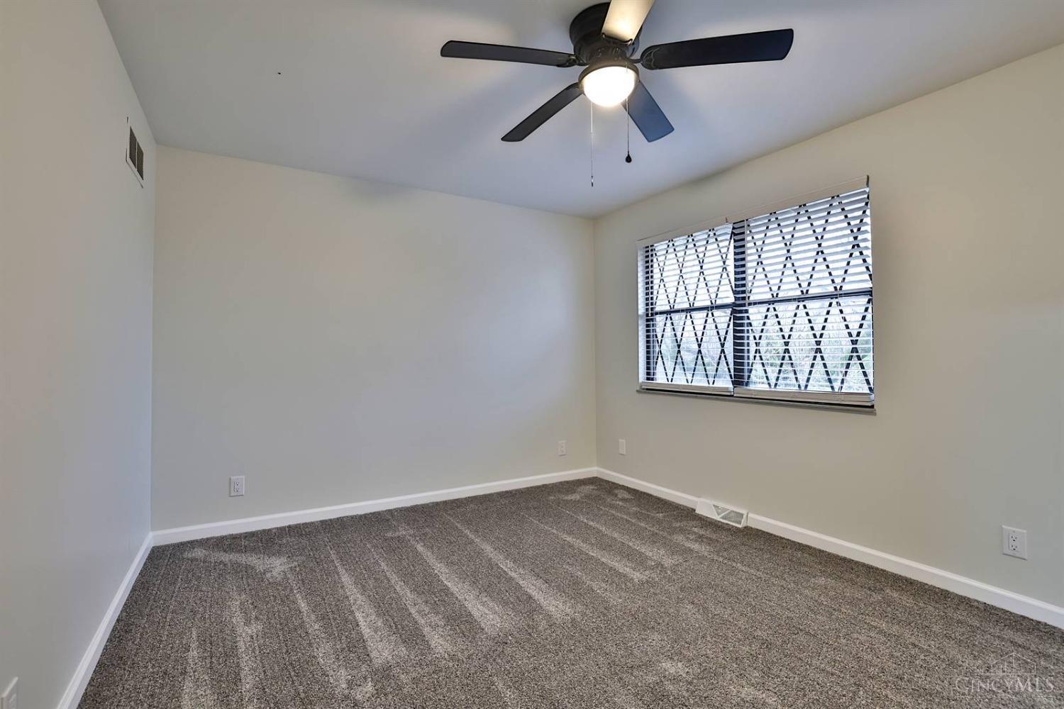 5640 Springdale Road Cincinnati, OH 45251 - Photo 26 of 38 Gallery Image 26