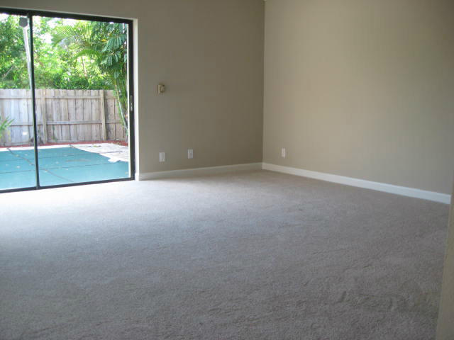 9005 Old Pine Road Boca Raton, FL 33428 - Photo 7 of 16 9005OldPineRdFinal 025