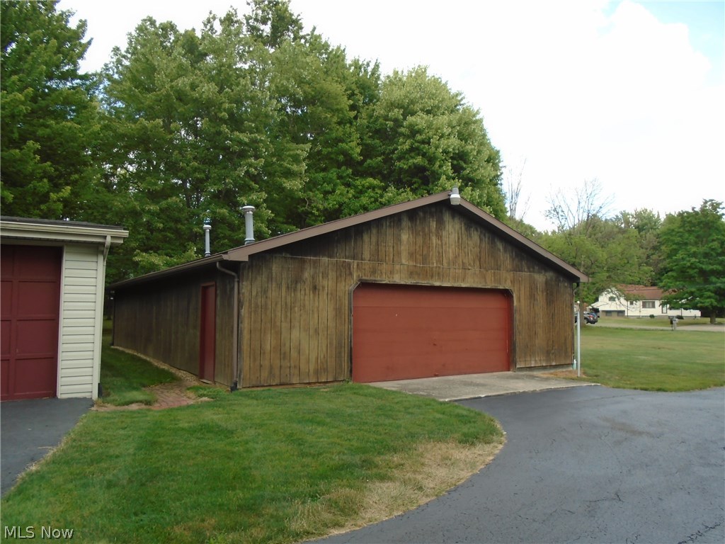 9099 Howland Springs Road Southeast Warren, OH 44484 - Photo 9 of 25 Gallery Image 9